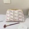 Bolsa de Cosméticos Acolchada de Aspecto de Alta Calidad, Gran Capacidad, Bordada Hello Kitty, Bolso de Mano, Bolsa de Cosméticos Simple de Gran Capacidad