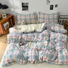 Juego de cuatro piezas de algodón estilo minimalista, sábana bajera a cuadros sencilla, sábana de cama de algodón lavado de una pieza, funda de edredón, ropa de cama a rayas
