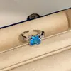 Anillo abierto de gota de agua de circón transfronterizo, versátil y elegante para ir al trabajo, anillo exquisito y único para el dedo índice, lujo ligero con un toque de alta gama