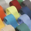 Nueva Corbata Estrecha de Moda Casual de Lana Tejida de Color Puro de 5 cm con Cabeza Plana Fabricante de Shengzhou Venta al por Mayor al Contado