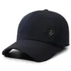 Nova Touca de Baseball Masculina para Meia-Idade e Idosos de Inverno Proteção contra Frio ao Ar Livre Proteção Auricular Aquecimento Bordado Boné com Aba de Pato Chapéu de Algodão Espesso Aveludado