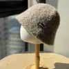 Novo Chapéu de Pescador Feminino para Outono e Inverno, Fofo, Fashion, Versátil, Quente, à Prova de Frio, para Cabeça Grande, Chapéu Bucket Emagrecedor, Tendência