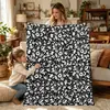 Manta Criativa para Colorir DIY Grafite Desenho em Linha Preto e Branco Manta Pintada à Mão para Lazer em Casa Manta Multifuncional para Soneca Venda por Atacado