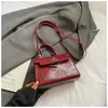 Bolsa de Nicho Moda Coreana Feminina 2025 Nova Bolsa de Ombro Transversal Estilo Coreano Ins Bolsa Carteiro Bolsa Kelly