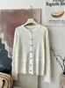 Cardigã de tricô bordado com gola redonda para outono e inverno para mulheres, novo suéter de malha vintage torcido slim fit para casaco, atacado