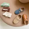 Zapatos de Cuero Nuevos para Niños Primavera y Otoño, Forma de T, Suela Suave, Zapatos para Niños, Estilo Coreano, Transpirables, Zapatos para Bebés, Dropshipping