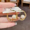 Pendientes de Metal Irregulares con Perlas, Moda Personalizada Europea y Americana, Pendientes Femeninos de Diseño Simple, Estilo Fresco al por Mayor
