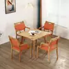 Conjunto de Mesa e Cadeira de Madeira Maciça Amigável para Idosos, Mobiliário para Casa de Repouso, Projeto de Mesa e Cadeira Amigável para Idosos para Casa de Repouso Atacado