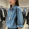 Broche Bordado Estilo Europeo-Coreano con Botones Coloridos para Ropa Exterior o para Usar en Capas, Camisa de Mezclilla en Colores Oscuros/Claros