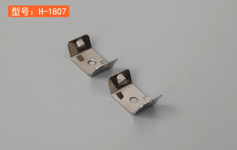 产品实拍-硬灯条线条灯软灯带固定卡1.jpg