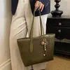 2026 Nuevo Estilo Coreano Moda Bloque de Color Bolso de Hombro de Moda Textura Retro Bolso de Hombro Único Bolso Tote Texturizado de Gran Capacidad