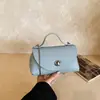 Bolso de Mano para Oficina Súper Popular para Mujer, Nuevo Modelo Primavera 2026, Bolso de Hombro de Gama Alta con Patrón de Lichi, Bolso Cruzado Cuadrado Pequeño