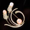 Broche Elegante de Zirconio de Cobre Dulce Fresco de Flor de Perla de Agua Dulce Natural Pin Elegante Creativo de Zirconio