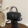Nova Bolsa Boston Feminina Primavera 2026 em Padrão Lichia Roxa, Bolsa de Mão Versátil e Fashionável para o Dia a Dia, Bolsa de Ombro e Transversal