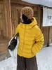 Chaqueta de Algodón con Costillas para Mujer 2026 con Capucha Corta para Persona Baja Engrosada Cálida Ropa de Algodón Cuello de Tortuga Abrigo de Algodón de Invierno Ropa de Abrigo para Mujer