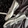 Sapatos de Salto Baixo Rasos com Solado Macio Estilo Noite Prata 2025 Primavera e Verão Novos Sapatos Mary Jane Planos Retrô Franceses para Mulheres