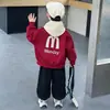 Conjunto de Ropa de Primavera y Otoño para Niños, Talla Grande m Conjunto de Tres Piezas, Nuevo Atuendo Deportivo Elegante y Genial para Niños 2026, Exportación para Niños Pequeños y Medianos