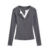 Chicas Calientes Ajustado Elástico Top Base Camiseta de Contraste de Dos Piezas Falsas con Multibotones Figura Elegante para Mujer 2024