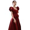 Elegante Vestido de Novia Satín Color Vino Tinto para la Novia, Nueva Colección Otoño/Invierno 2026, Adecuado para Compromiso y Eventos Nocturnos