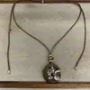Colar Oval com Flor de Resina e Cordão de Couro Estilo Retrô Europeu Corrente para Clavícula Estilo Vintage Transfronteiriço Acessórios de Colar de Sentimento de Nicho de Alta Qualidade
