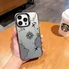 Funda de teléfono náutica en blanco y negro, moderna y elegante, para iPhone 18pm, con un diseño simple de ruta de avión y ofreciendo protección contra caídas