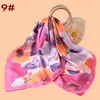 Bufanda Cuadrada para Mujer de Estilo Nuevo, 70 cm, Elegante, Estampado Floral Retro, Bufanda de Seda, Satén, Gasa, Fuente de Fábrica Mayorista