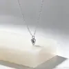 Colar de rosa em aço inoxidável para mulheres, acessório de pingente floral com design único, corrente de clavícula de alta qualidade, versátil e fresco