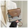 Nova Bolsa 2025 Feminina de Verão Bolsa de Palha Listrada Colorida Bolsa de Ombro Transversal Bolsa Feminina da Moda de Aparência Sofisticada em Cor Contrastante