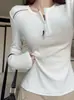 Camiseta de alta qualidade estilo americano com zíper e gola redonda de manga longa para mulheres, nova blusa básica slim fit para primavera e outono