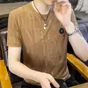 Camiseta Masculina de Manga Curta para o Verão Tecido Ice Silk Estilosa Fina Camiseta Bonita Manga Meia Secagem Rápida Refrescante Cor Lisa Top