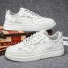 Sapatos masculinos ao vivo 2024 Novos sapatos de flor de caju Sapatos da moda masculina All-match Trendy Low-top Spring Canvas Sports Sneakers
