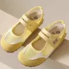 Sandalias de verano para mujer para uso en exteriores, nuevo modelo 2026, versátiles con faldas, cómodas para los pies, zapatillas deportivas individuales, sandalias romanas de malla transpirable