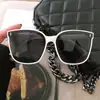 Gafas de Remaches Metálicos con Montura Grande para un Efecto Adelgazante, Populares en Transmisiones en Vivo, Gafas de Sol con Protección Solar, Transfronterizo D