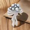 Broche Laço de Pérola Feminino Versátil Pino Decorativo Acessório de Moda