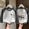 Ropa interior para niños De Rong niños otoño e invierno nueva ropa interior camiseta de manga larga empalmada cuello redondo ropa cálida de otoño top
