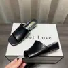 Chanclas de Cuña con Plataforma de Cuero Suave Estilo Coreano para Mujer, para Uso en Exteriores, Novedad Verano 2026, Combinan Bien con Faldas, Tacón Bajo, Punta Abierta, Chanclas de una Sola Tira