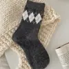 Calcetines de Lana Gruesos y Cálidos Grises con Lazo para Mujer, Estilo Coreano a Rayas con Etiqueta de Huevo, Calcetines sin Costuras de Media Pantorrilla
