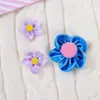 Decoración de Flor de Cinco Pétalos de Satén con Bola de Felpa, Accesorios Hechos a Mano para DIY, Accesorios para el Cabello, Ropa, Zapatos, Bolsos, Cajas de Regalo, Materiales Listos para Usar