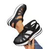 Novas sandálias plataforma femininas de tamanho grande para comércio exterior, com velcro e design vazado, estilo esportivo respirável.