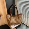 Moda Tendencia Europea y Americana Gran Capacidad 2026 Estampado de Letras Simple Casual para Viajes Diarios Bolso Tote Bolso de Hombro Bolso de Axila