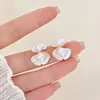 Pendientes de Perla con Forma de Concha de Nicho Diseño Individual Exquisito Lindos Pendientes Lujo Ligero Esmalte de Goteo Estilo Caliente Pendientes de Botón de Flor para Mujer
