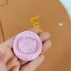 Novo quadrado de tecido xadrez feito à mão diy chapéu de palha pequeno brinquedo boneca acessórios decorativos acessórios acessórios atacado