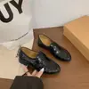 2026 Mocasines Pequeños Versátiles de Cuero con Diseño Plisado, Nuevo Estilo Británico de Lujo Ligero, Puntera Redonda, Estilo Retro de Nicho, Piel Sintética