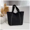 2026 Verano Otoño Nuevo Retro Remache Casual Viaje Diario Bolso de Hombro Único Debajo del Brazo Bolso Tote Bolso Grande de Mano para Mujer