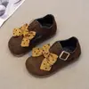 Sapatos Birkenstock Femininos Modernos com Bolinhas Laço Sapatos Pequenos de Couro Simples Sola Macia Estilo Floresta Sapatos de Princesa para Crianças Médias e Grandes Sapatos Individuais