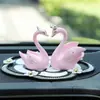 Decoraciones Creativas Grandes para Coche Seleccionadas Cuidadosamente, Adornos para Coche de Pareja de Cisnes de Dibujos Animados, Decoraciones Románticas para Coche de Pareja de Cisnes