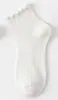Calcetines de algodón puro para mujer, calcetines blancos finos de malla transpirable para verano, hasta la pantorrilla, con bordes de volantes, calcetines superpuestos, venta al por mayor de la industria de calcetines de Zhuji