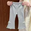 Calças pantalona estilosas para meninas para primavera e outono de 2026, novas calças compridas de algodão slim fit para bebês meninas, calças casuais versáteis estilo coreano