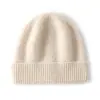 Gorro de Cashmere Otoño 2026 Nuevo de Alta Gama Unisex Color Sólido Tejido de Punto Trenzado Cálido Moda Protector de Orejas Casual con Puño