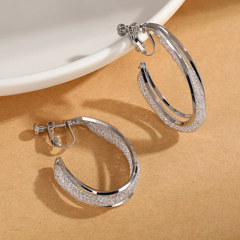 SILVER CLIP